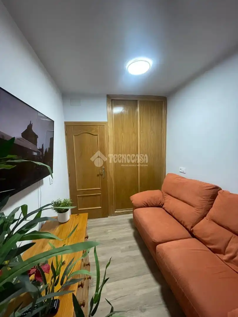 Habitación de Piso en venta en Madrid con Calefacción