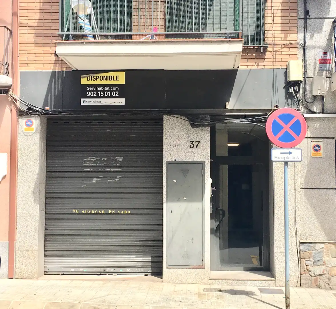 Local comercial en venda a C/ Anselm Clave, imagen 2