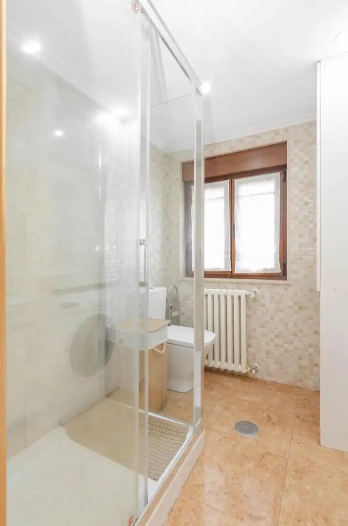 Baño de Casa o chalet en venta en Langreo con Jardín privado y Amueblado