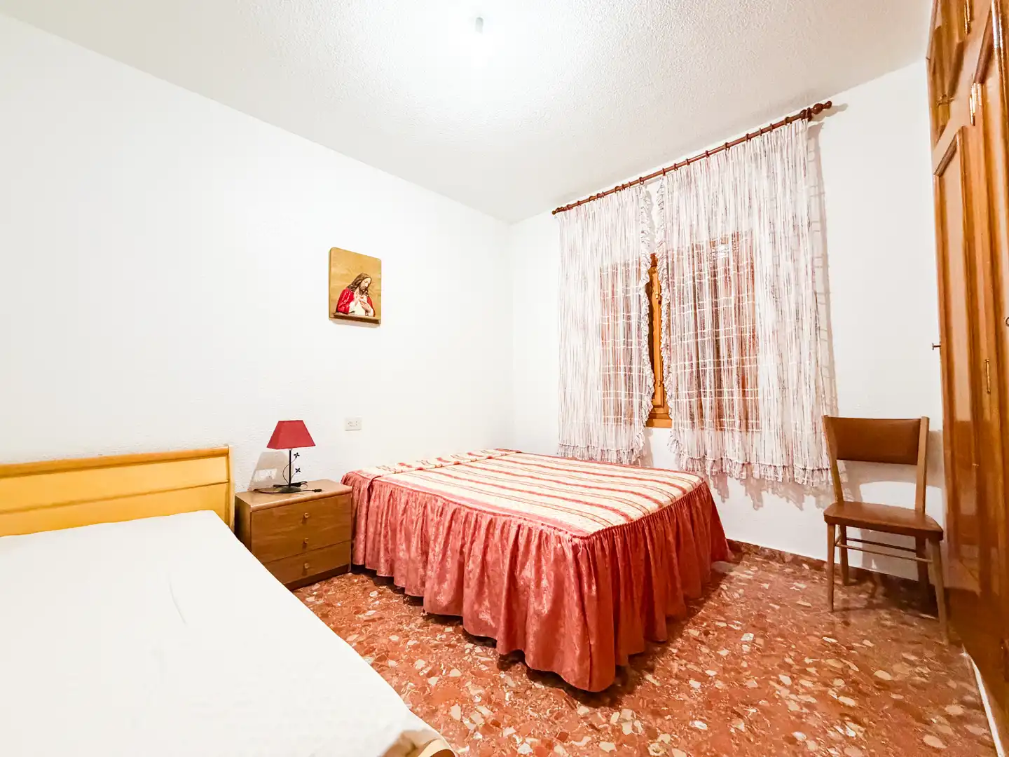 Habitación de Casa adosada en venta en Zújar con Calefacción, Terraza y Amueblado