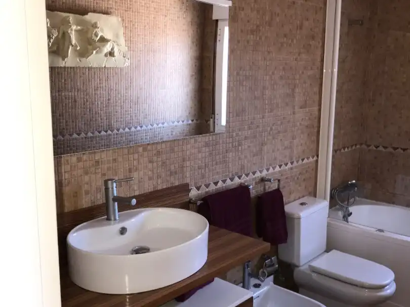 Bany de Àtic en venda en Churriana de la Vega amb Aire condicionat, Terrassa i Balcó