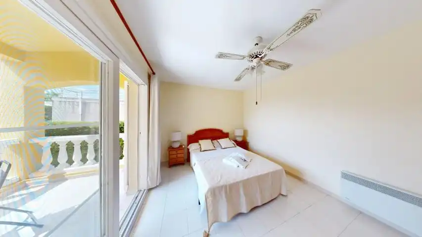 Dormitori de Casa o xalet en venda en L'Ametlla de Mar  amb Aire condicionat, Jardí privat i Terrassa