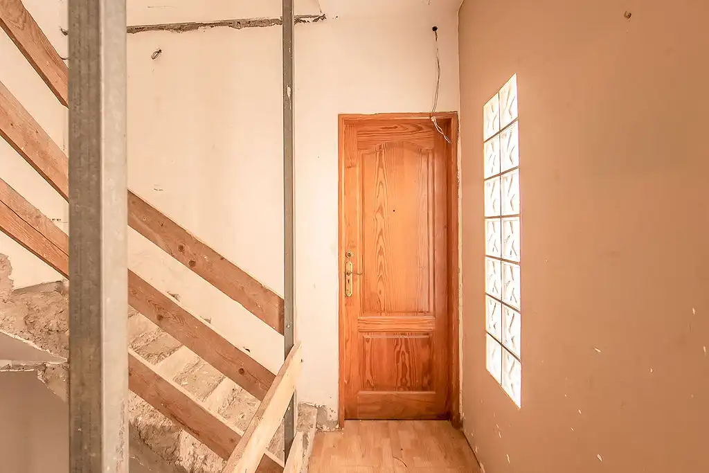 Piso en venta en C/ Gregorio Gutierrez, Miller