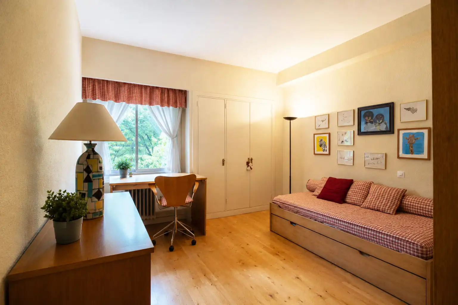 Bedroom of Flat for sale in Madrid  with Air Conditioner, Heating and Terrace