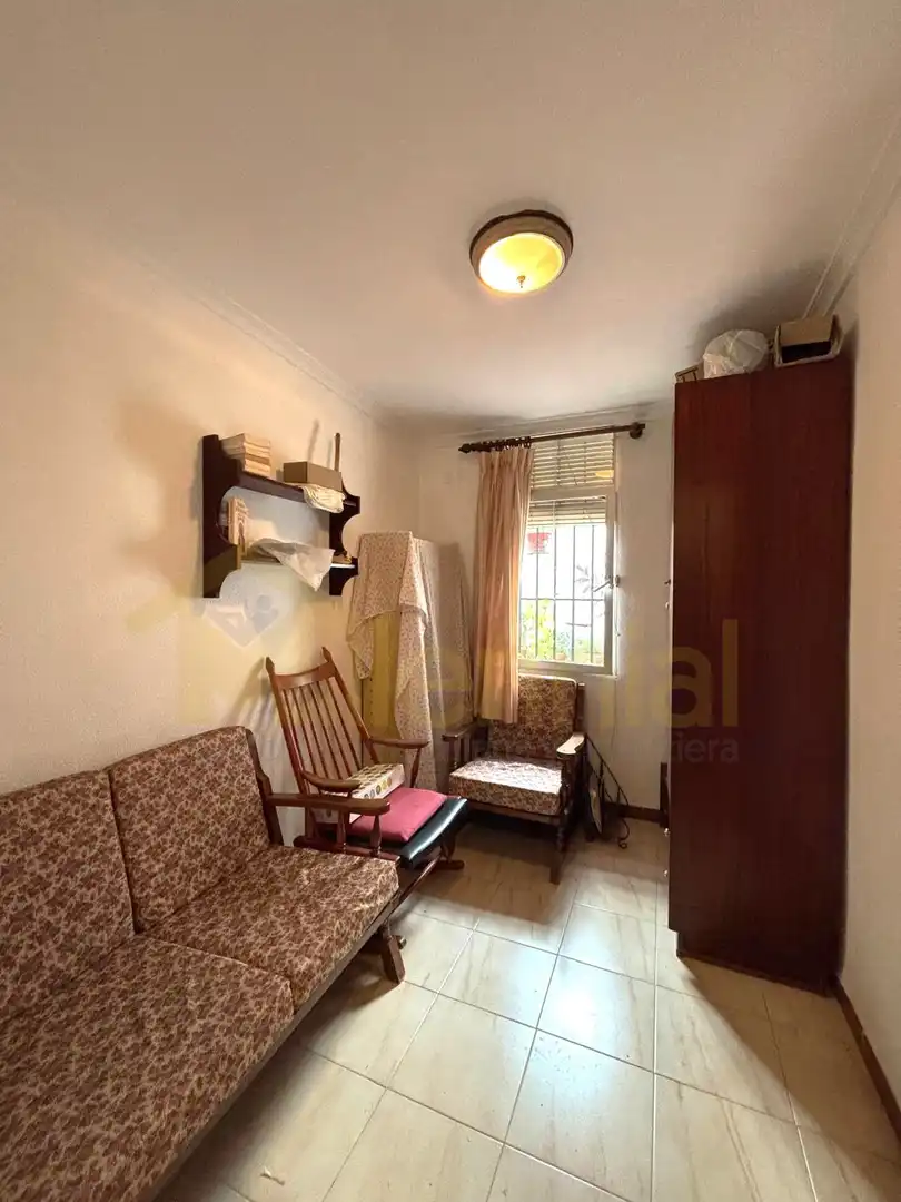 Habitación de Casa adosada en venta en Sevilla con Aire acondicionado y Trastero
