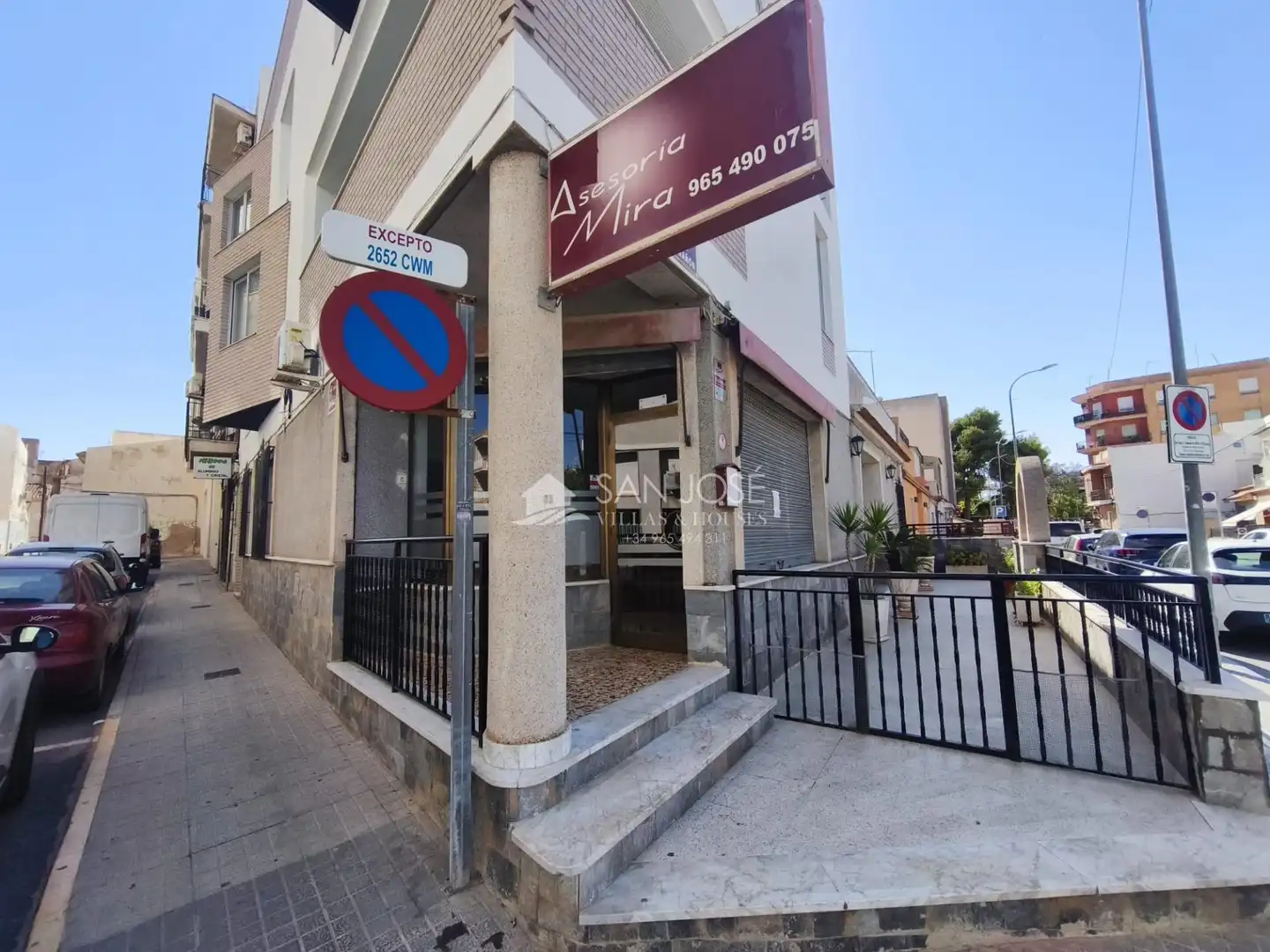Vista exterior de Local de alquiler en Aspe