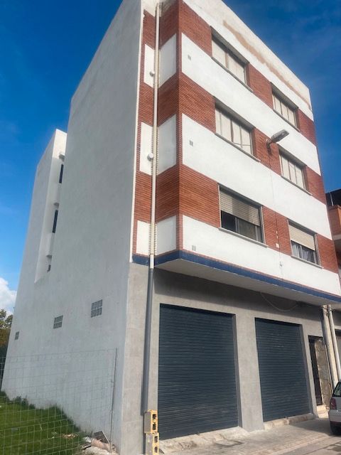 Vista exterior de Edifici en venda en Sagunto / Sagunt