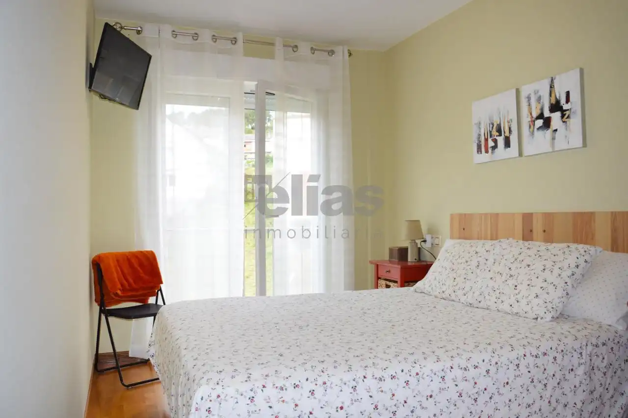 Habitación de Piso de alquiler en Laxe con Amueblado y Balcón
