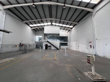 Nau industrial de lloguer a Jubalcoi