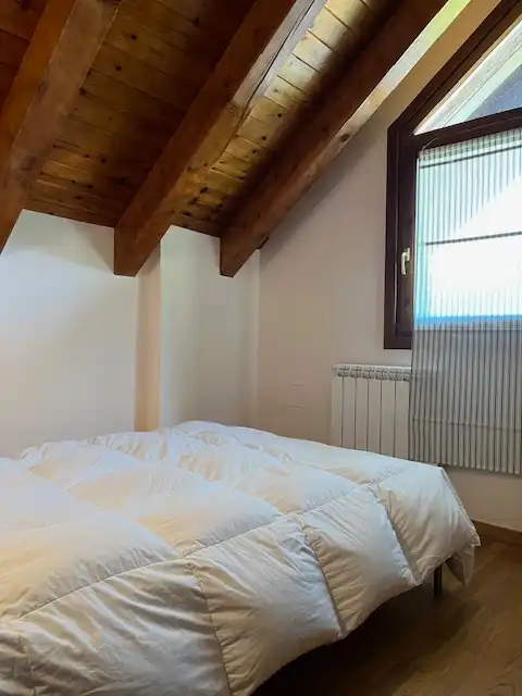 Bedroom of Apartments for sale in Esterri d'Àneu  with Heating, Parquet flooring and Storage room