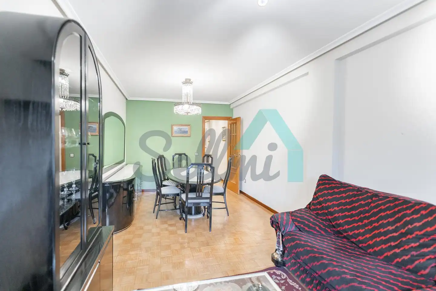 Sala de estar de Piso de alquiler en Oviedo  con Calefacción, Parquet y Terraza