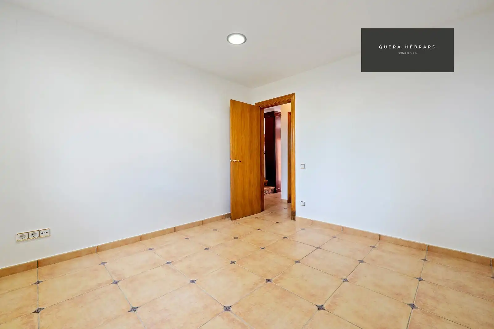Casa o xalet en venda en Población de Arroyo amb Calefacció, Jardí privat i Parquet