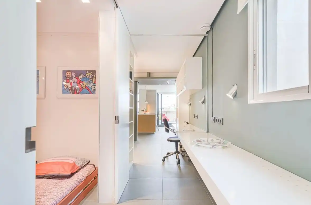 Dormitori de Apartament de lloguer en Valencia amb Aire condicionat, Calefacció i Terrassa