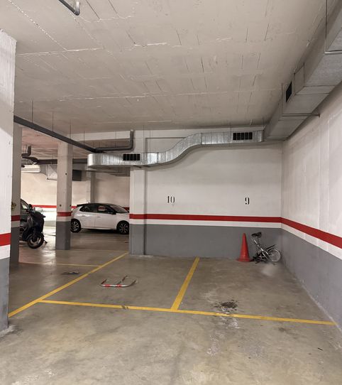 Foto 2 de Garaje de alquiler en Carrer de Turonet, 9, Les Fonts, Terrassa