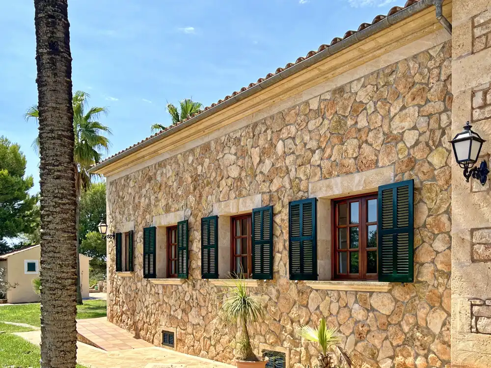 Vista exterior de Casa o xalet en venda en Ses Salines amb Aire condicionat, Calefacció i Terrassa