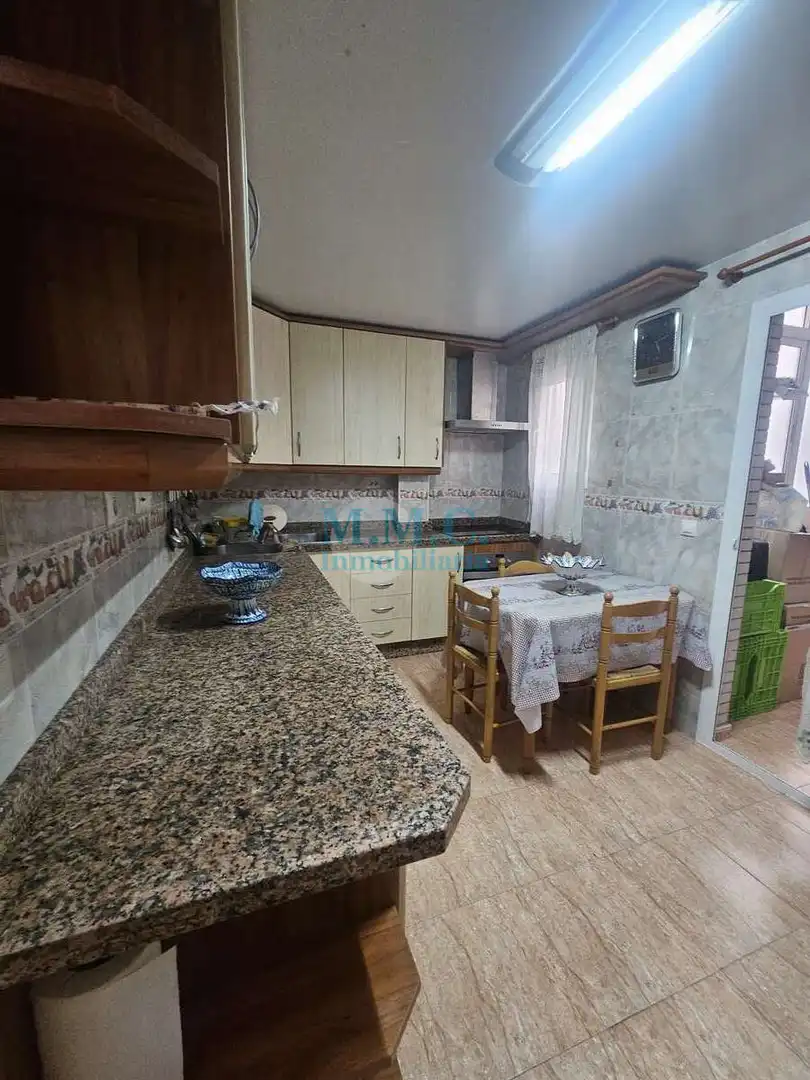 Kitchen of Flat for sale in Roquetas de Mar  with Air Conditioner, Terrace and Furnished