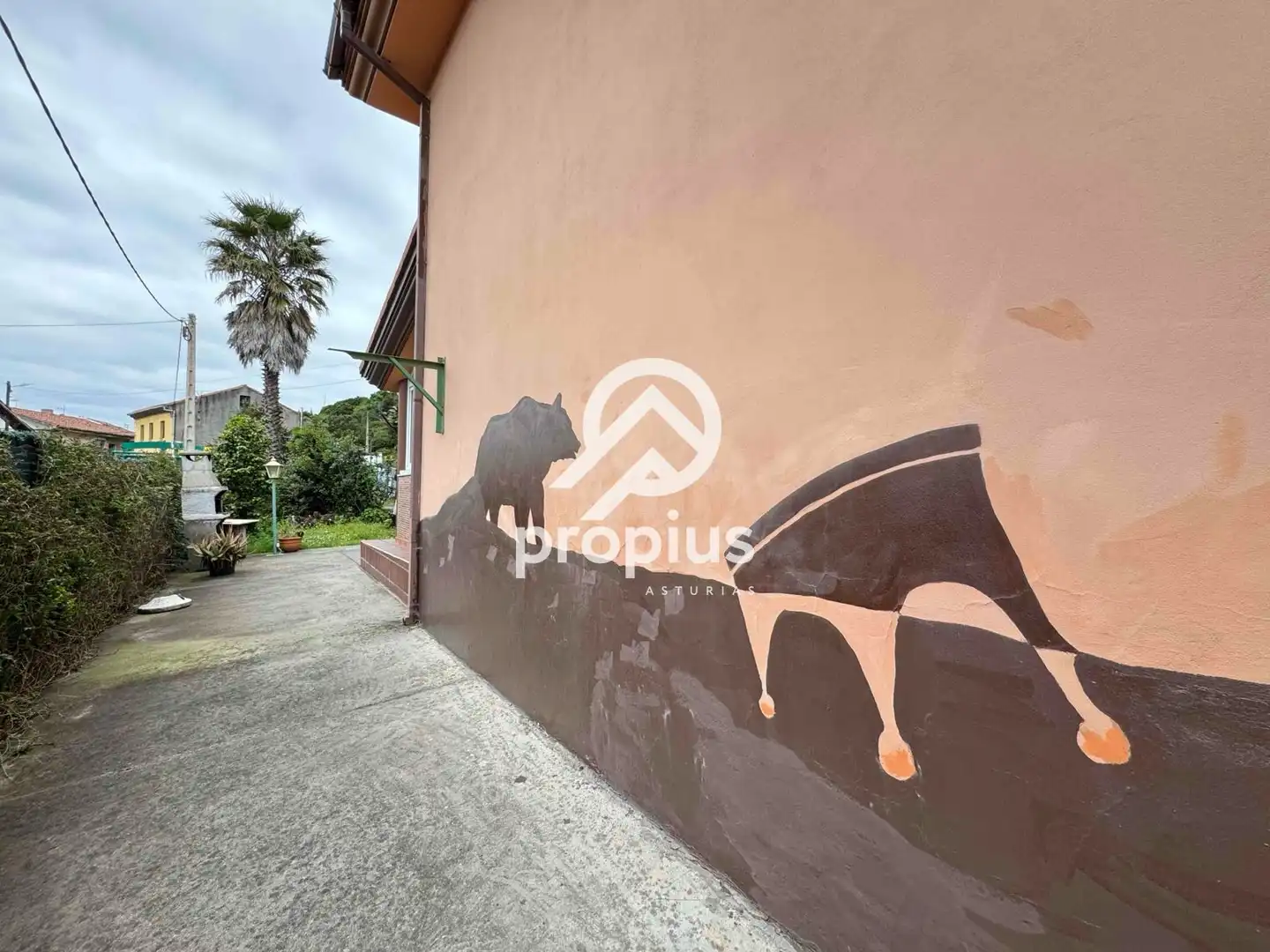 Exterior view of Houses for sale in Avilés  with Heating, Private garden and Parquet flooring