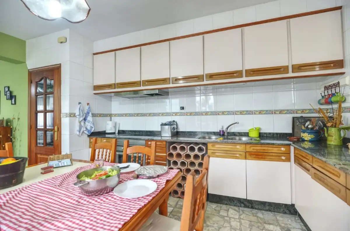 Cocina de Nave industrial en venta en Cambre 