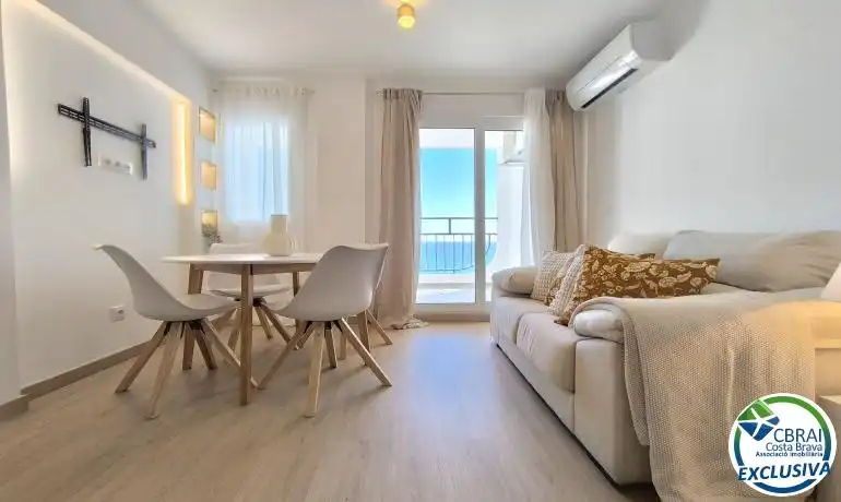 Living room of Apartments for sale in Empuriabrava  with Air Conditioner, Heating and Parquet flooring