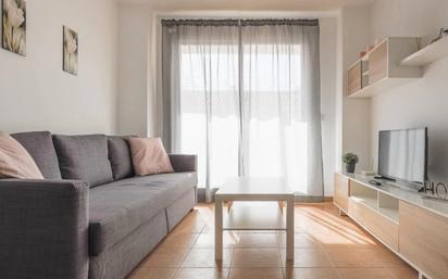 Living room of Flat to rent in Valdemoro  with Air Conditioner, Heating and Parquet flooring