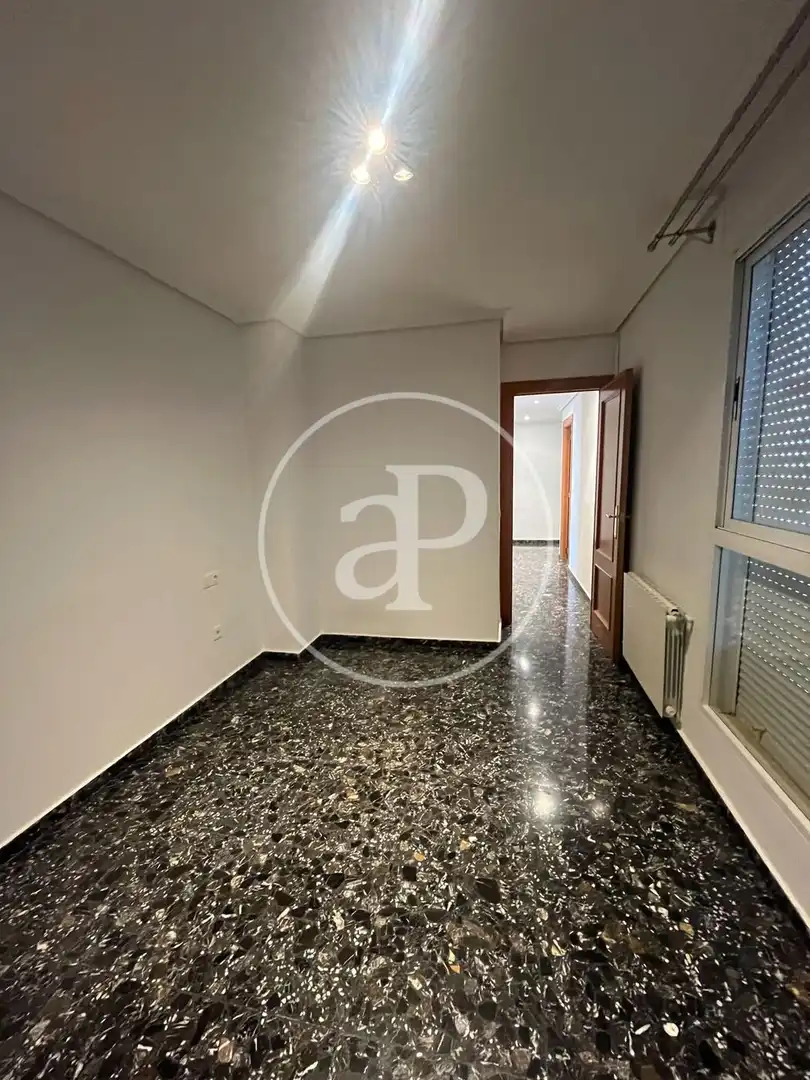 Piso de alquiler en Valencia con Aire acondicionado, Calefacción y Terraza