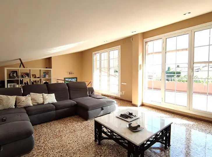 Sala d'estar de Casa o xalet en venda en Tiana amb Aire condicionat, Calefacció i Jardí privat