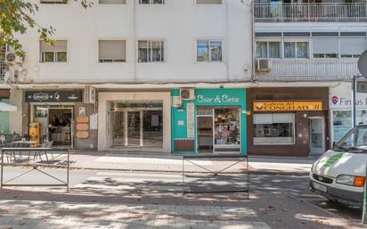 Vista exterior de Pis en venda en  Granada Capital amb Balcó