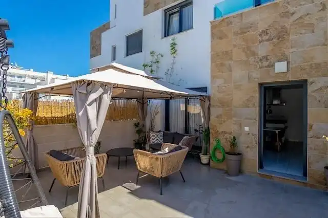 Casa a schiera con piscina in vendita a Calle Parranda, imagen 2