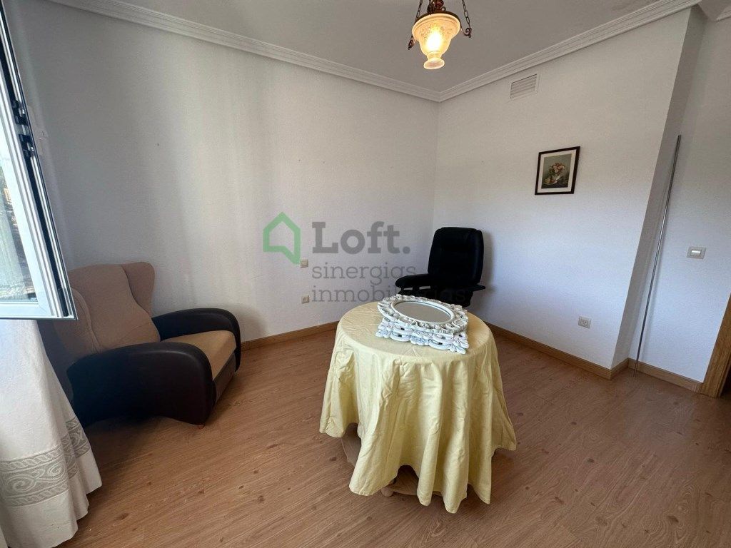 Single-family semi-detached to rent in Avenida Elvas