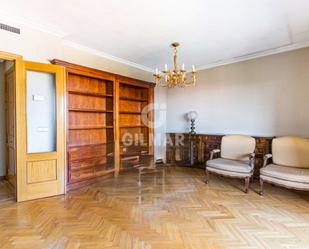 Living room of Flat for sale in Pozuelo de Alarcón  with Heating, Private garden and Storage room