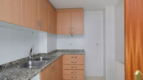 Foto 5 de Piso en venta en Pj Font Dels Frares, Estadi - Santa Anna, Vic