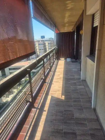 Pis amb ascensor en venda a Ronda del General Mitre 15, imagen 2