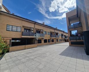 Exterior view of Flat for sale in El Viso de San Juan  with Storage room