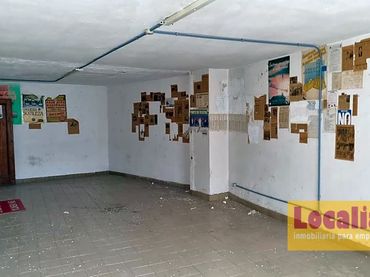 Local comercial en venda a Tres De Noviembre 2