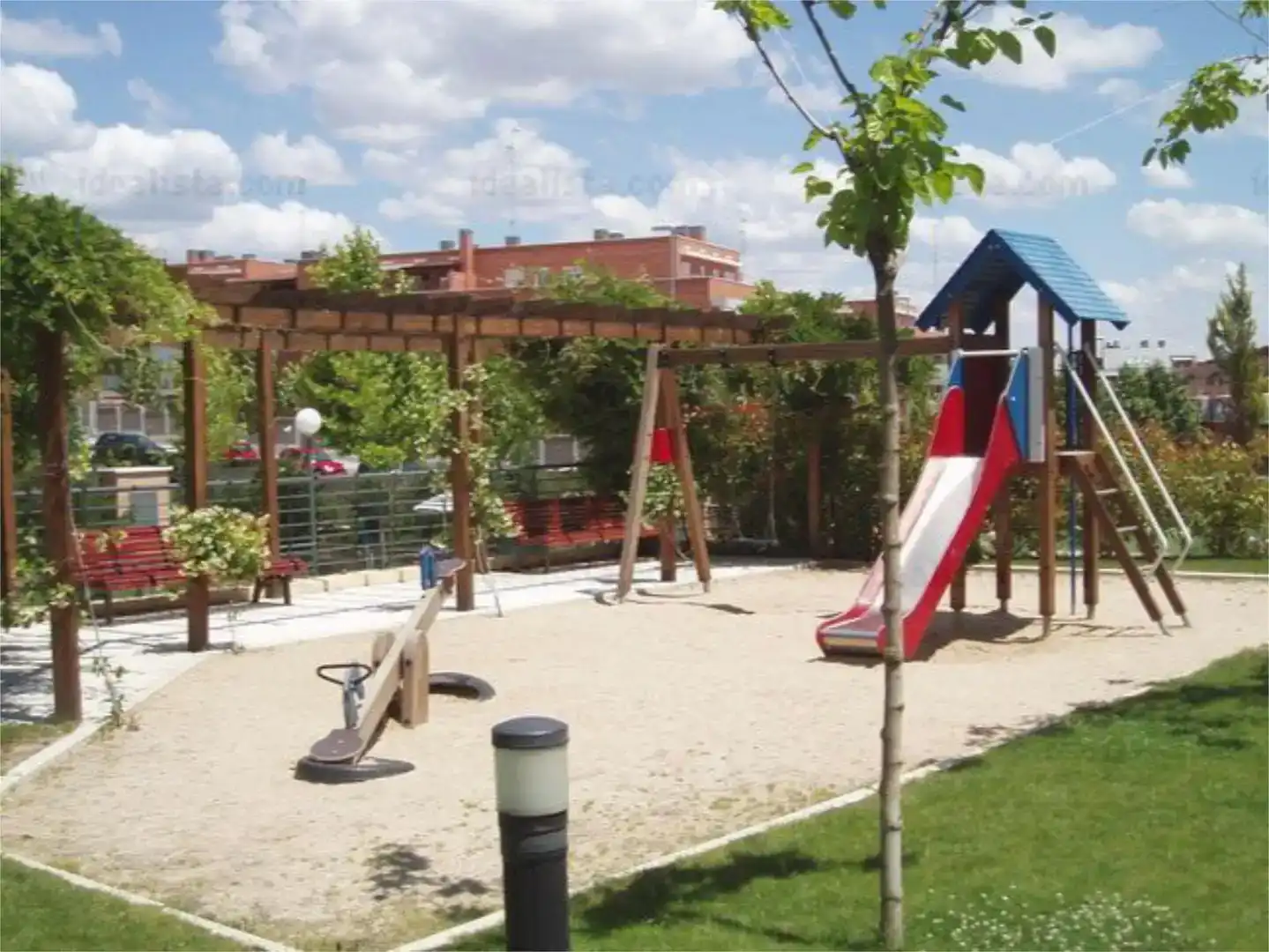 Jardí de Pis en venda en Las Rozas de Madrid amb Aire condicionat i Piscina