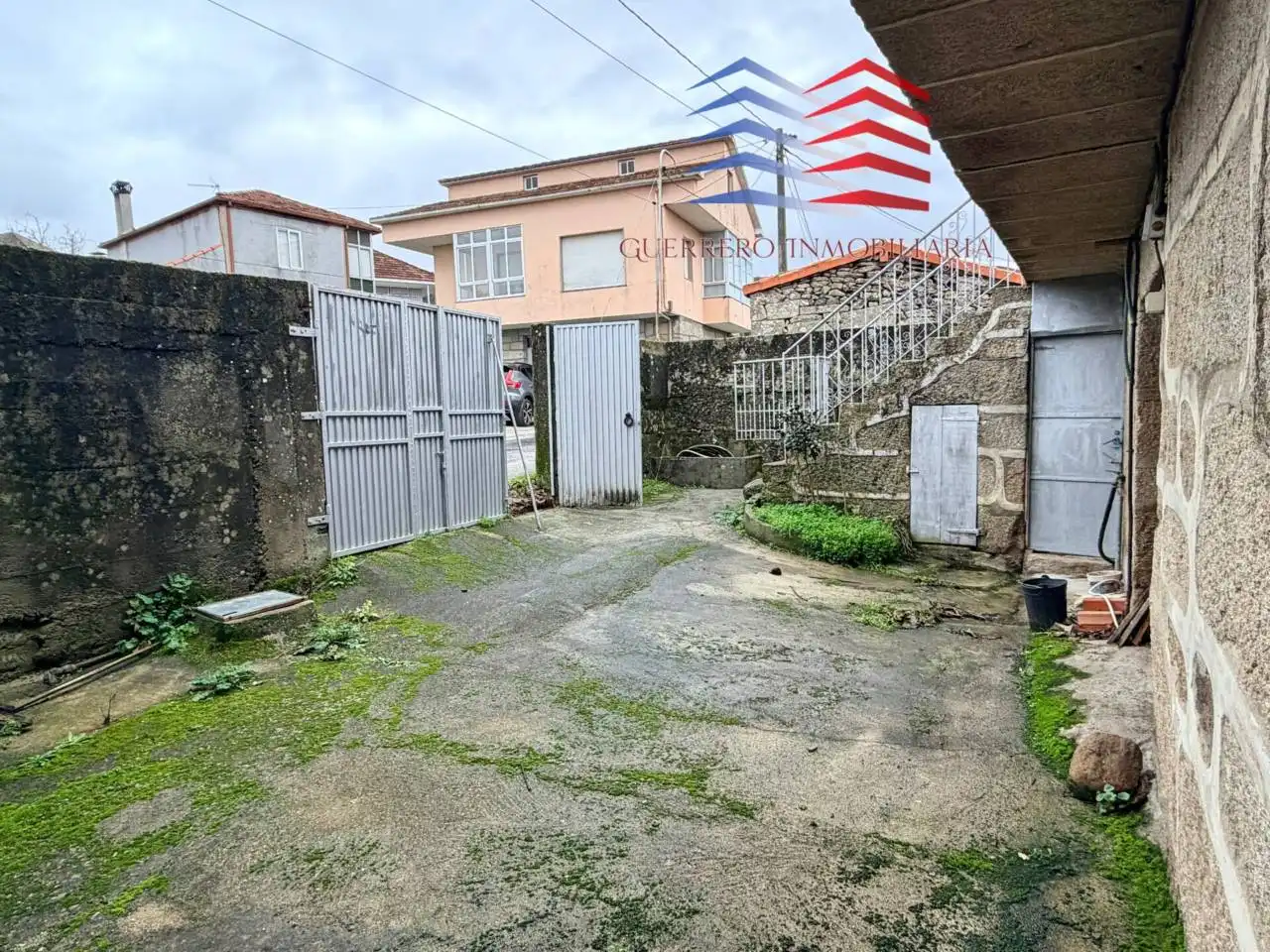 Vista exterior de Casa o chalet en venta en A Bola  con Jardín privado, Trastero y Balcón