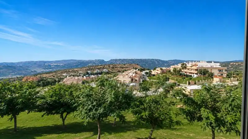 Vista exterior de Pis en venda en Casares amb Aire condicionat, Calefacció i Jardí privat