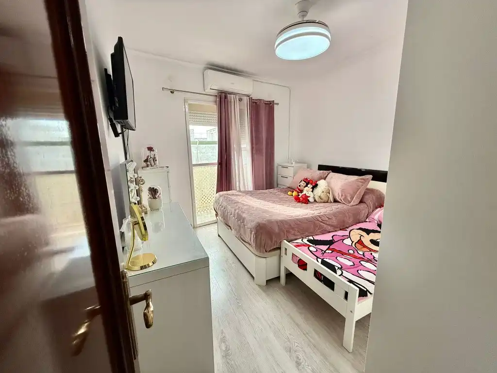 Schlafzimmer von Maisonette zum Verkauf in Cádiz mit Balkon