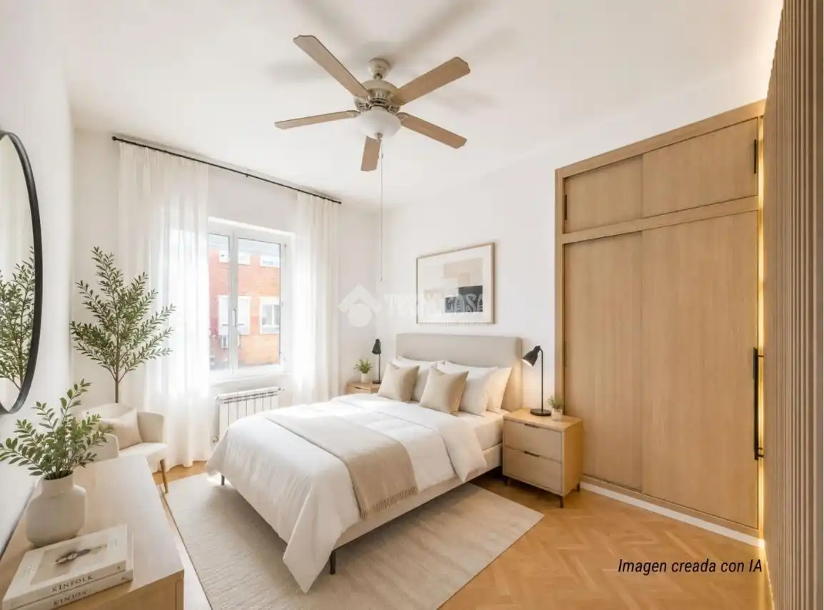 Bedroom of Flat for sale in Madrid  with Air Conditioner, Heating and Parquet flooring
