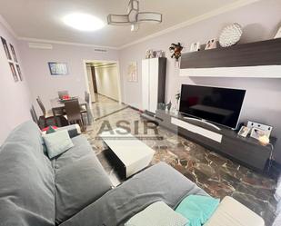 Sala d'estar de Pis en venda en Alzira amb Aire condicionat i Balcó
