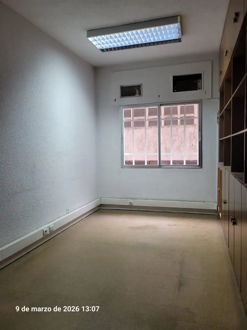 Office for rent in Madrid  with Air Conditioner and Heating