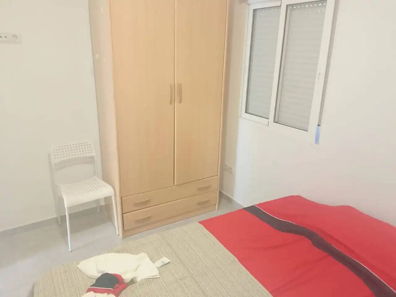 Dormitori de Pis en venda en Oliva amb Moblat i Balcó
