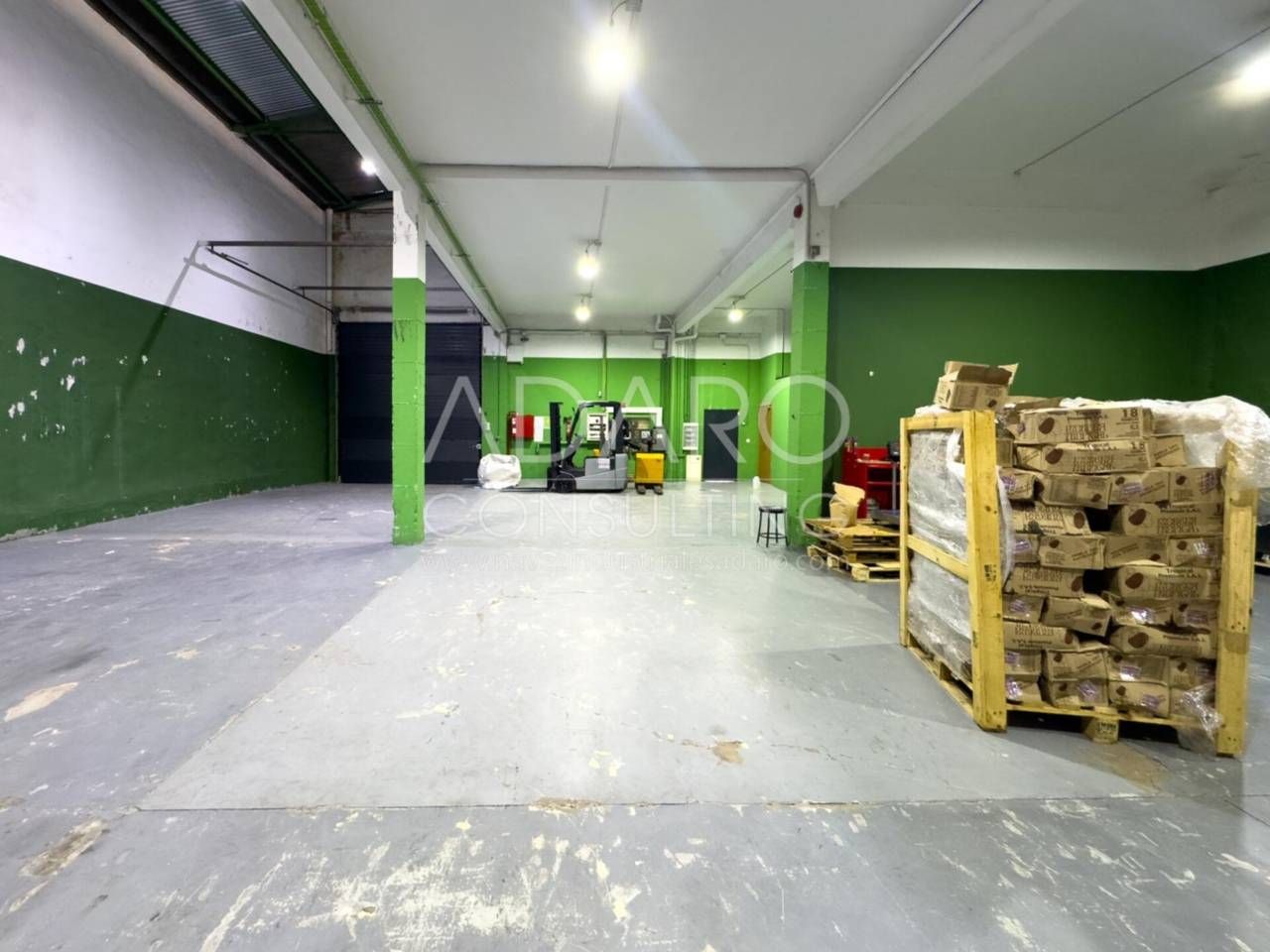 Industrial buildings for sale in Ebanistas, Parque Ondarreta - Urtinsa