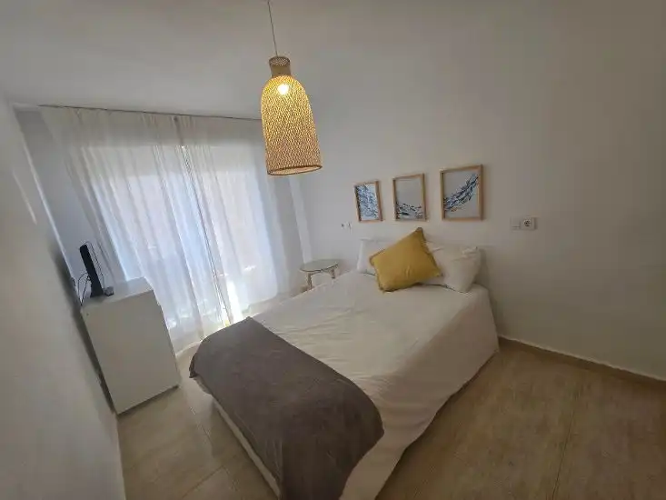 Schlafzimmer von Wohnungen zum Verkauf in La Manga del Mar Menor mit Möbliert und Gemeinschaftspool