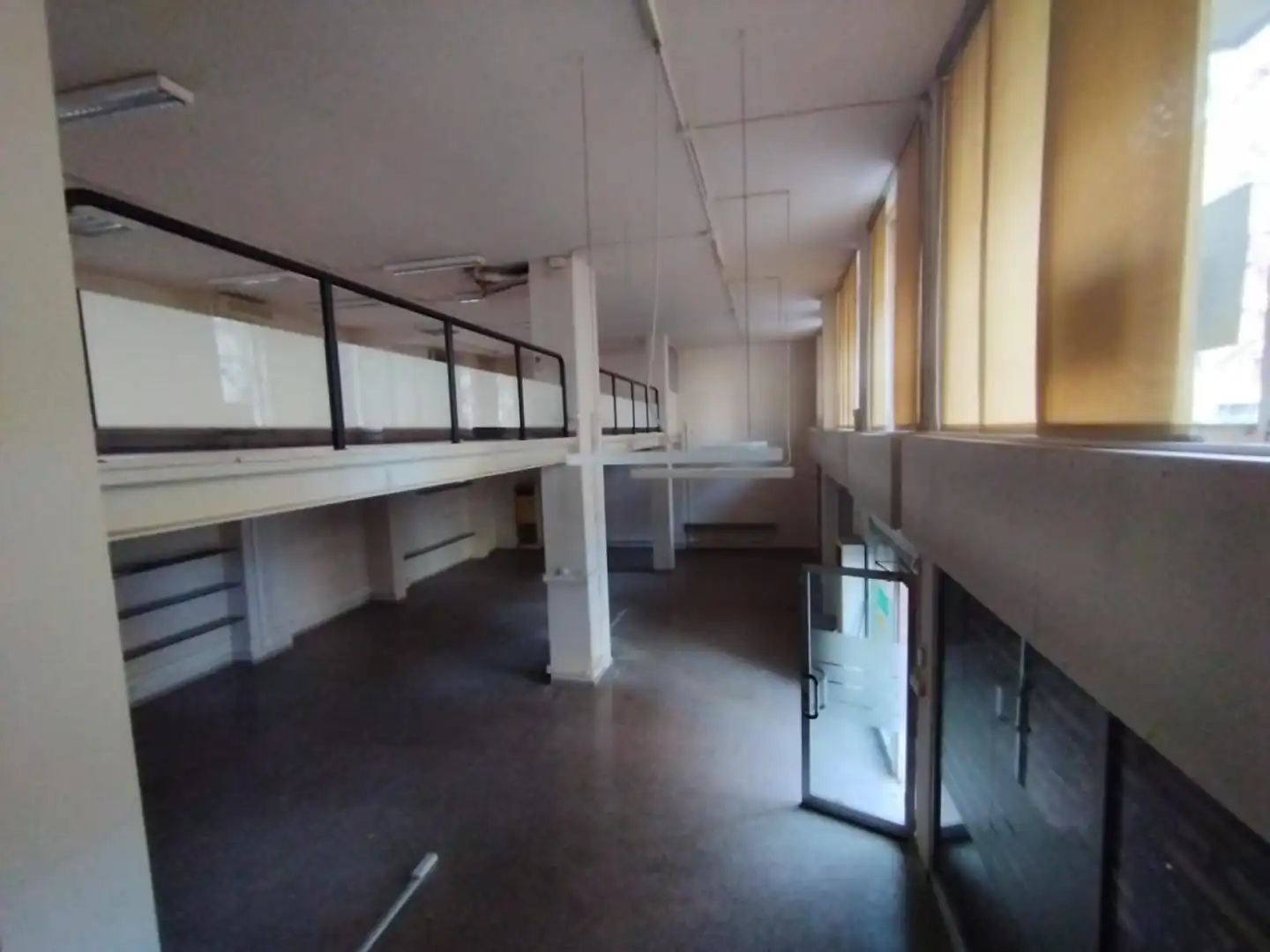 Gewerbefläche zum Verkauf in del Riu Ebre 5, imagen 8