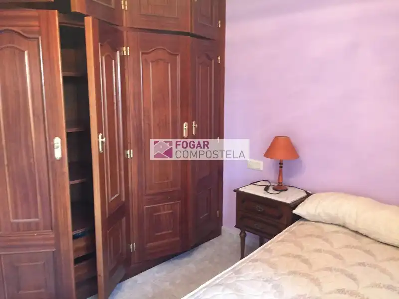 Dormitori de Casa o xalet en venda en Santiago de Compostela  amb Moblat