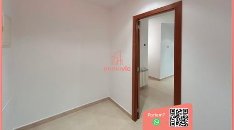 Foto 4 de Planta baixa en venda a Carrer de Montserrat, Sant Hipòlit de Voltregà, Barcelona