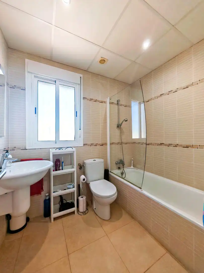 Bany de Casa o xalet en venda en Chiclana de la Frontera amb Aire condicionat, Jardí privat i Piscina