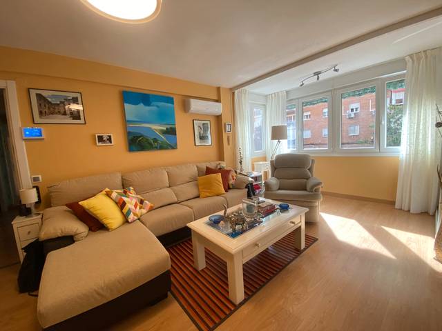 Piso en Venta en Calle Augusto González Besada en Marroquina