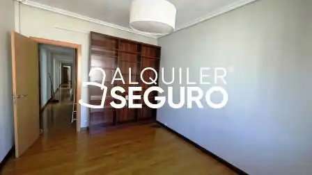Piso de alquiler en Perez Galdos, Juzgados